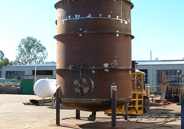 AirVAXX Vacuum & Pressure Vertical Storage Tanks